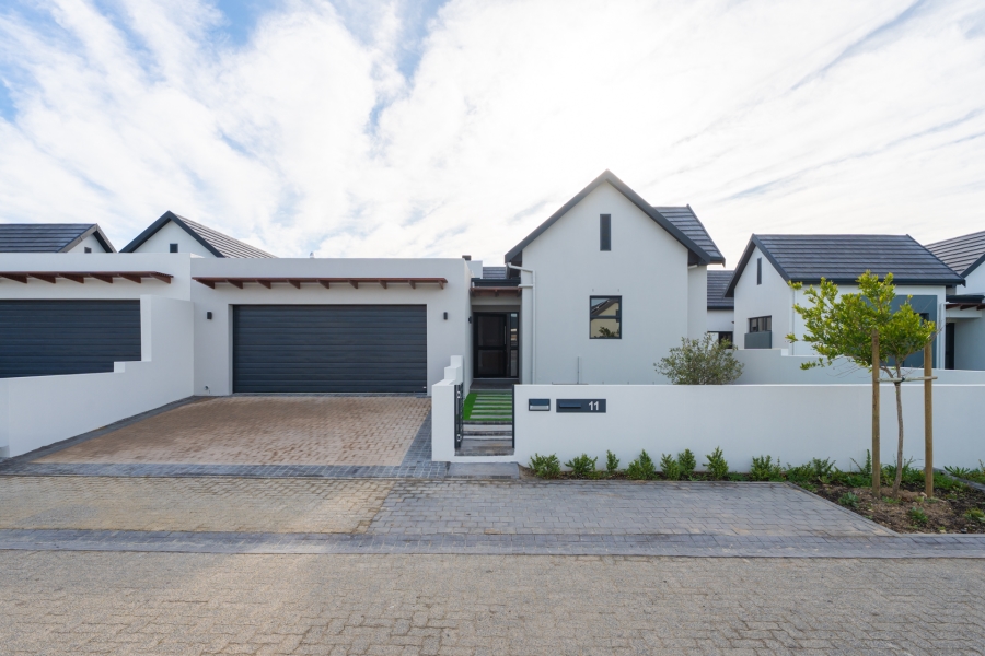 3 Bedroom Property for Sale in Sitari Country Estate Western Cape
